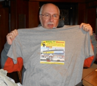 Sip prsentiert das Museums-T-Shirt